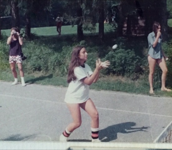 1971: Debbie Glaser egg toss and catch with Steffi Baer officiating